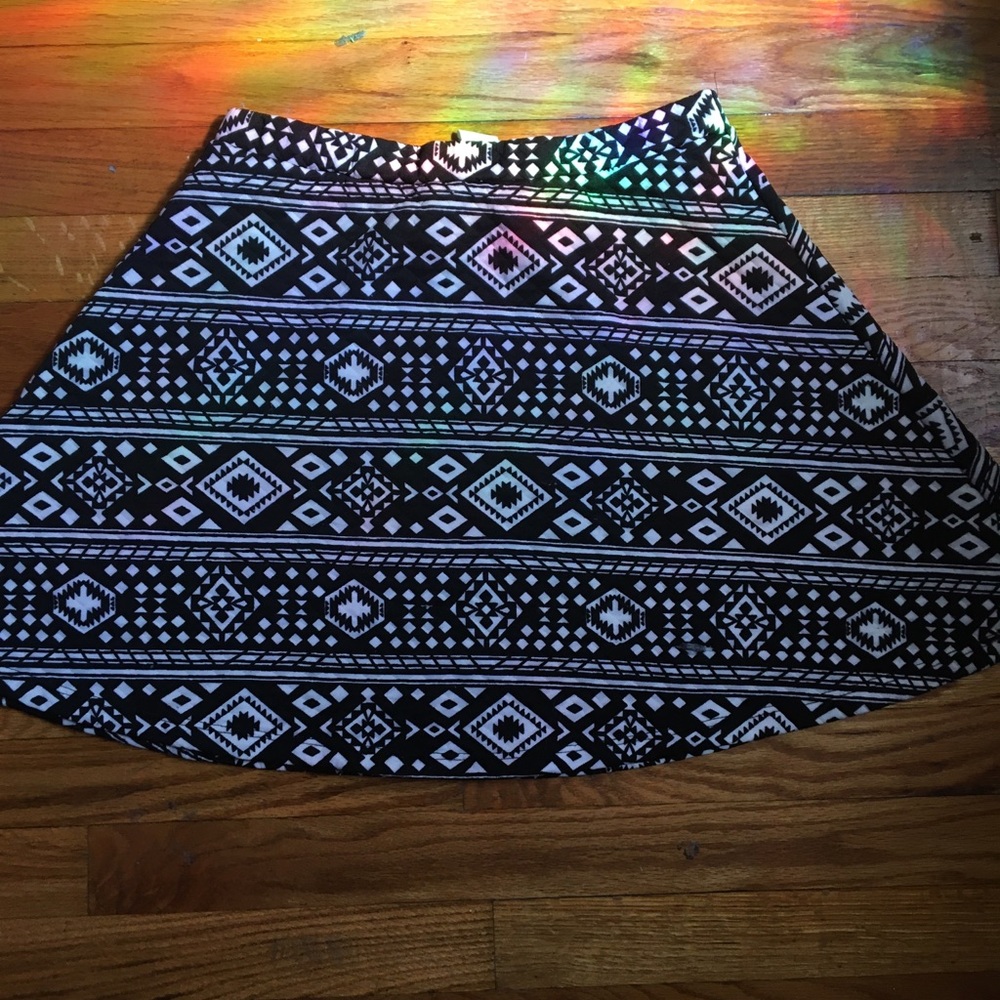 I’m in love with Derek; black and white pattern skirt, Size Large